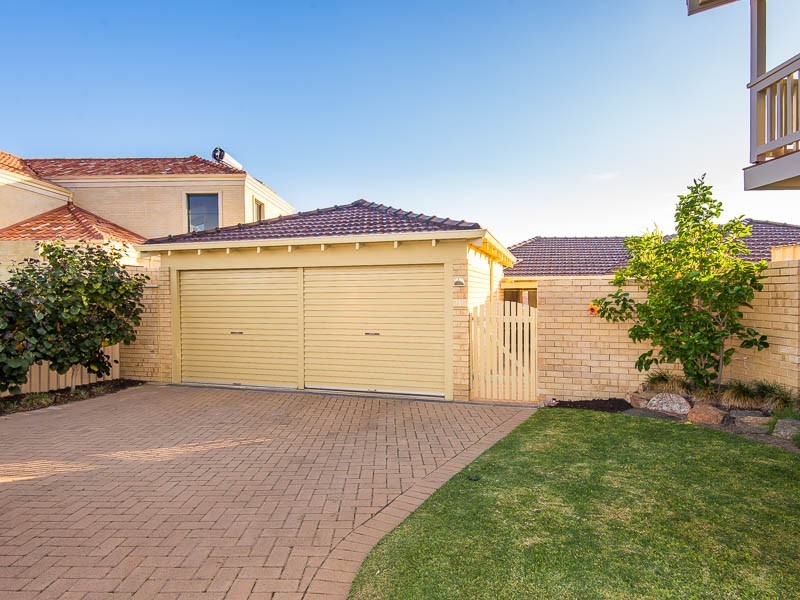 11B Carron Rise, Hillarys WA 6025