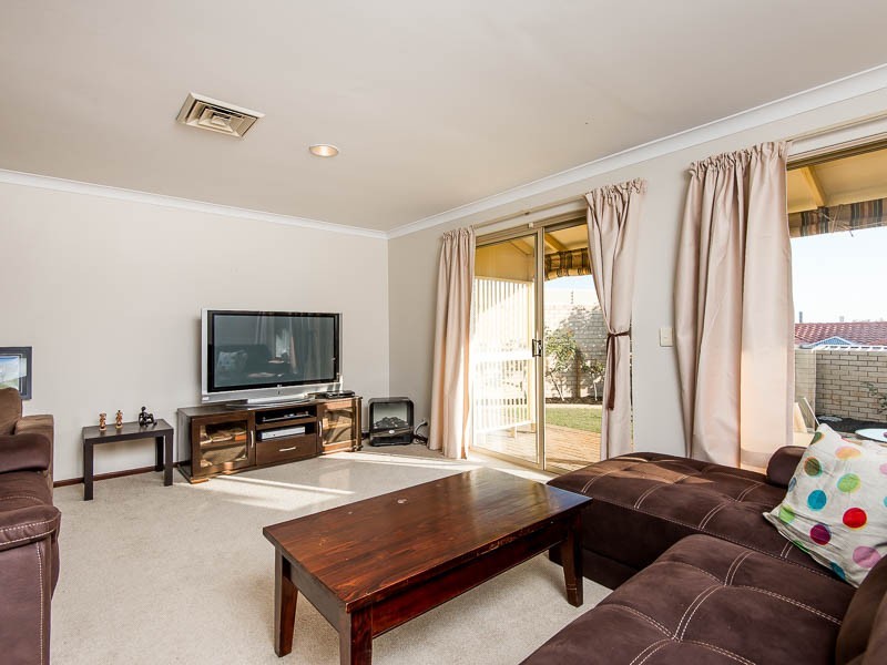 11B Carron Rise, Hillarys WA 6025