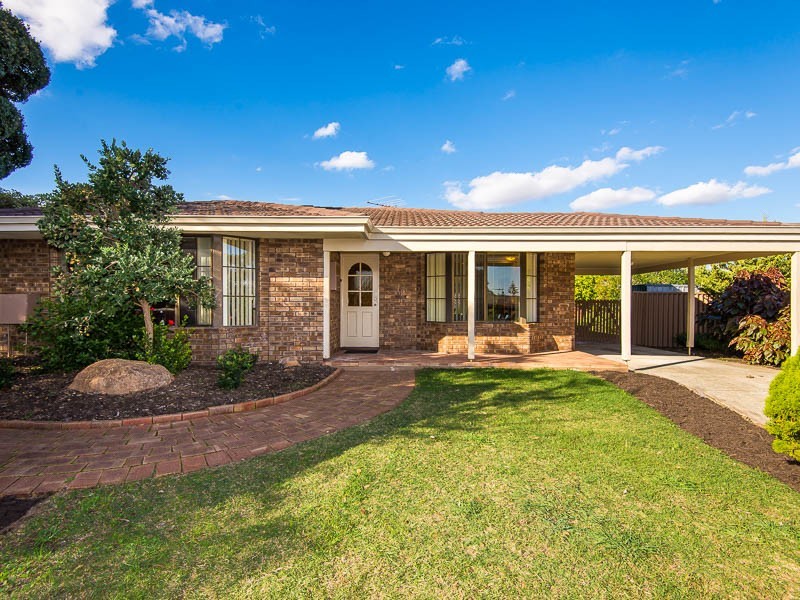 39 Currajong Rd, Duncraig WA 6023