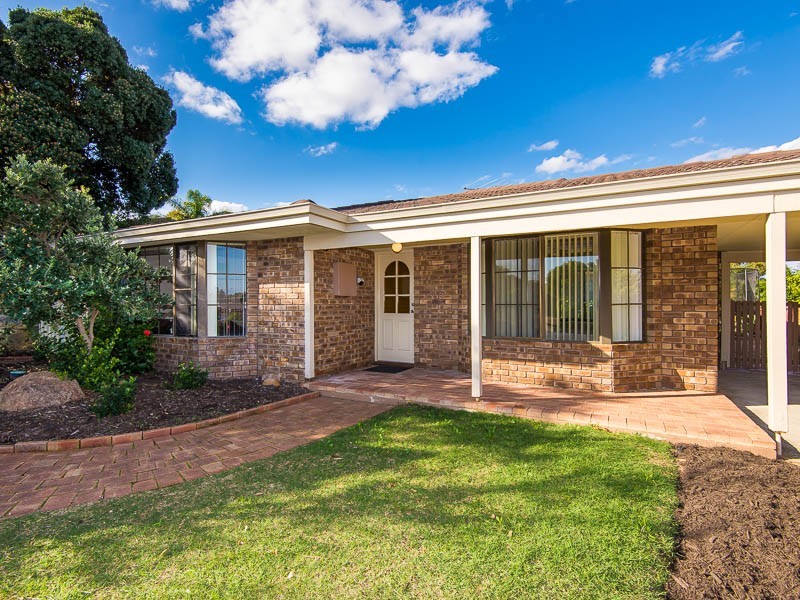 39 Currajong Rd, Duncraig WA 6023