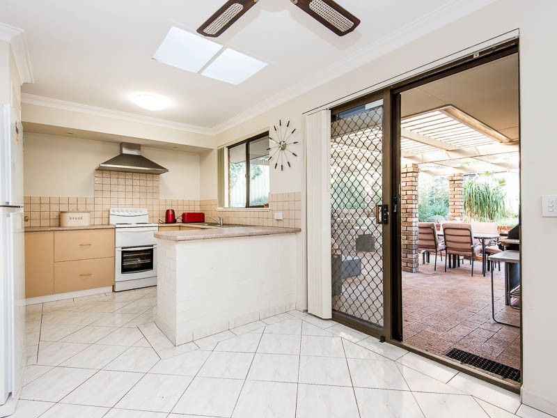 39 Currajong Rd, Duncraig WA 6023