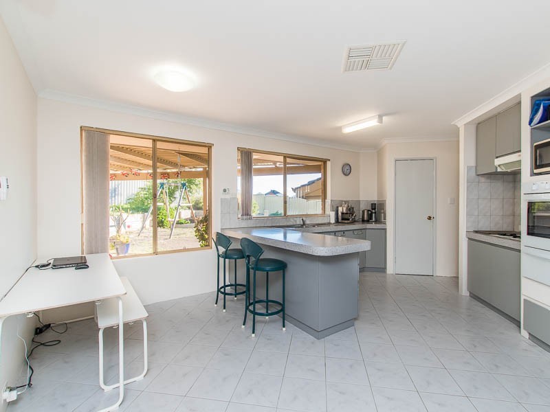 9 Kebble Close, Hillarys WA 6025