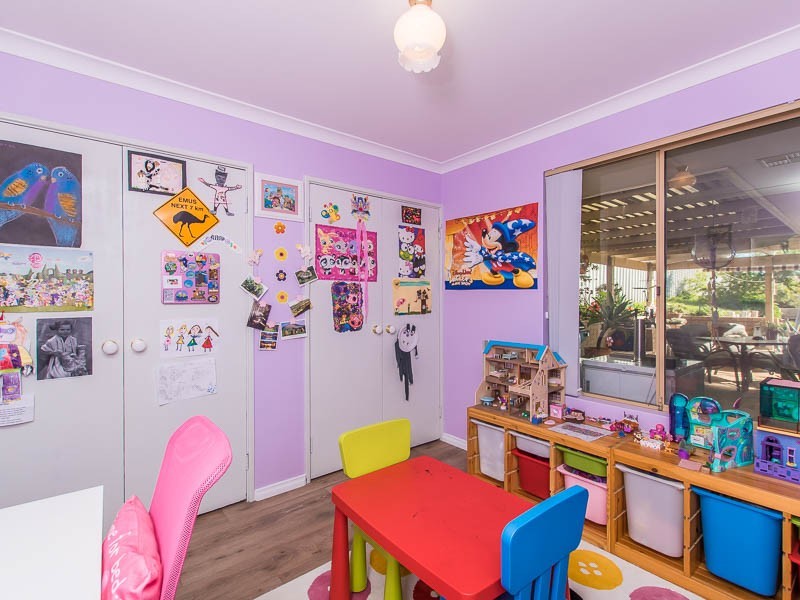 9 Kebble Close, Hillarys WA 6025