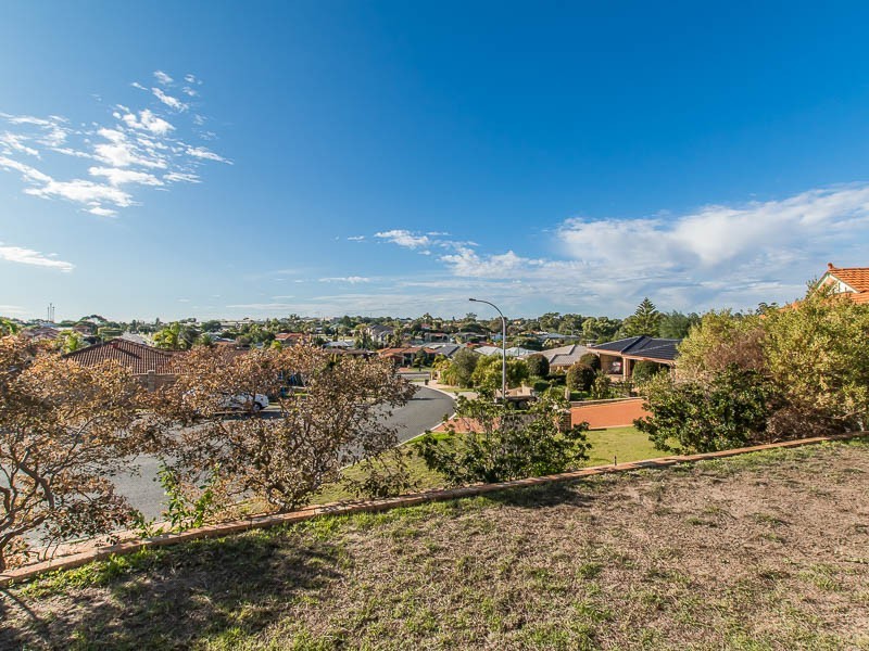 9 Kebble Close, Hillarys WA 6025