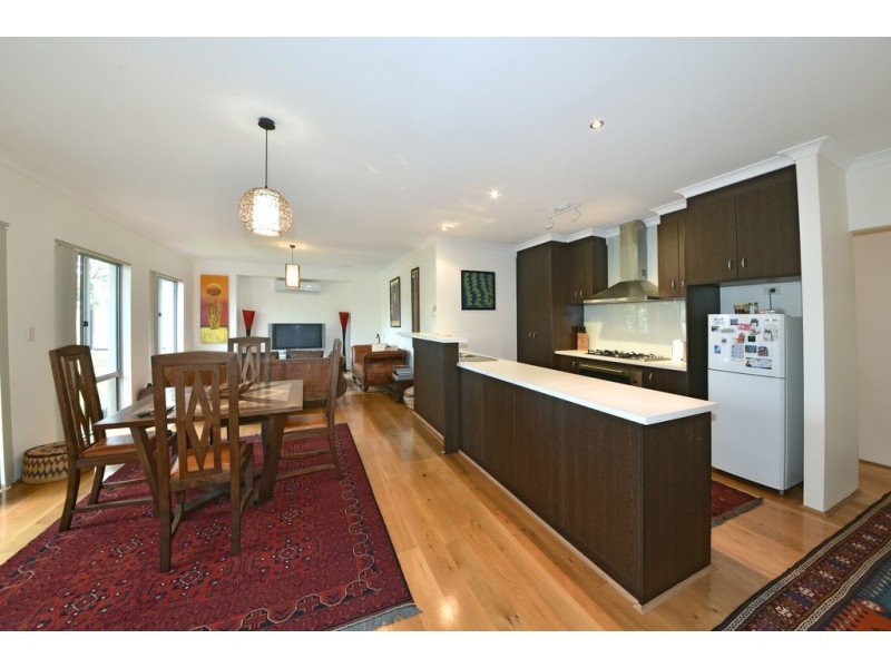 19 Airlie Chase, Clarkson WA 6030