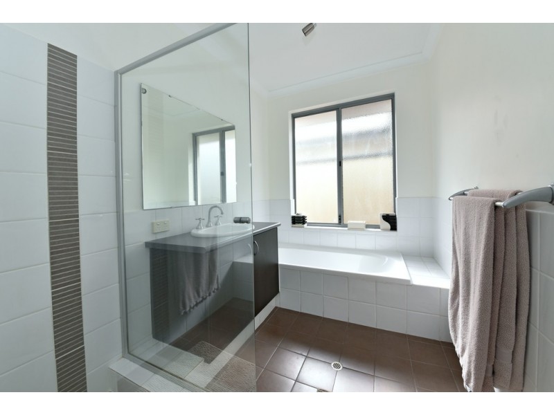 19 Airlie Chase, Clarkson WA 6030