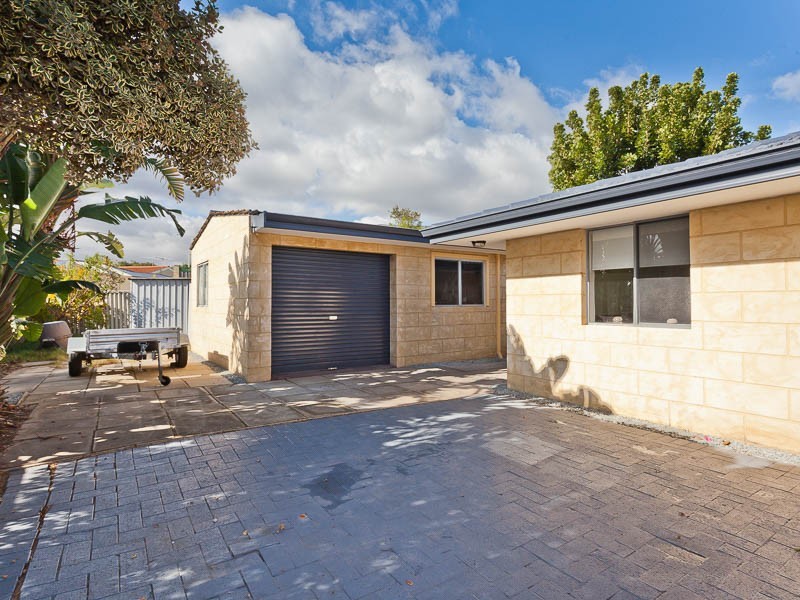 108 Lymburner Dr, Hillarys WA 6025