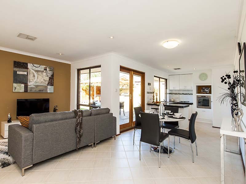 16 Southgate Court, Kingsley WA 6026