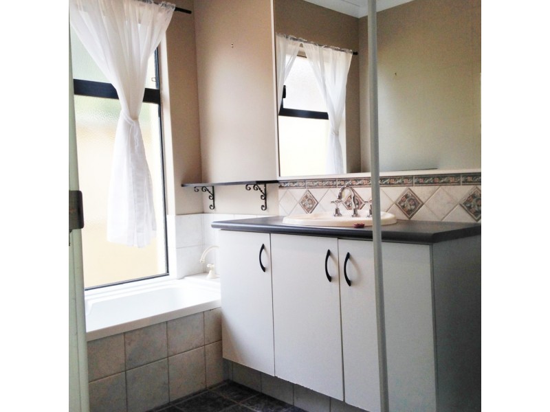 2 Plymouth Cove, Ocean Reef WA 6027