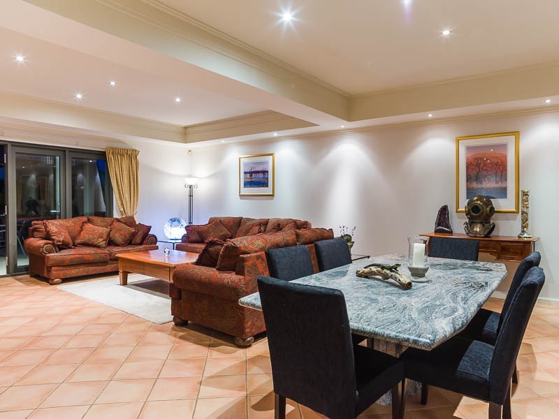 9 Oldham St, Hillarys WA 6025