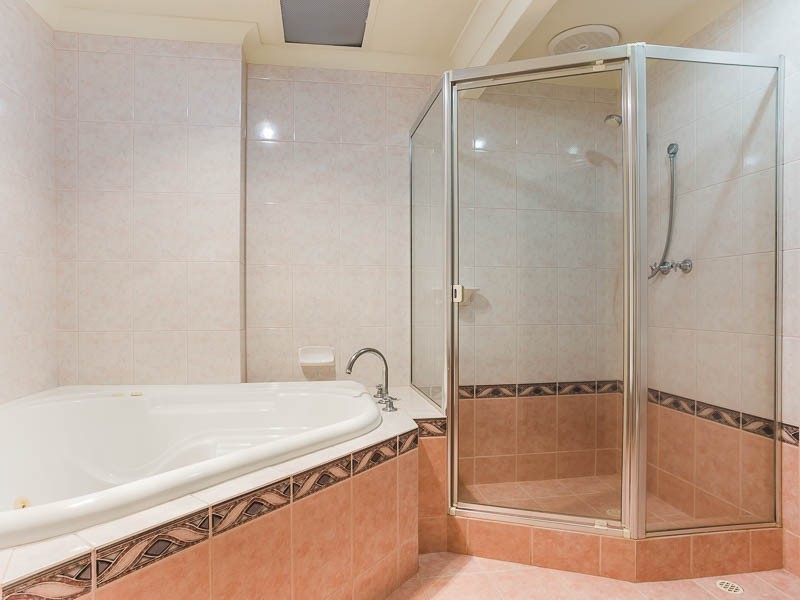 9 Oldham St, Hillarys WA 6025