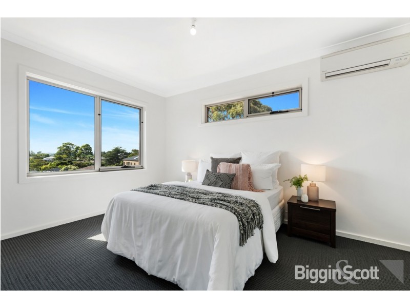 9 Groom Court, Glen Waverley VIC 3150
