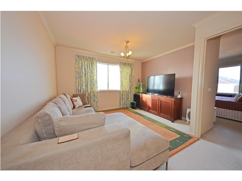 2 James West Street, Glen Waverley VIC 3150