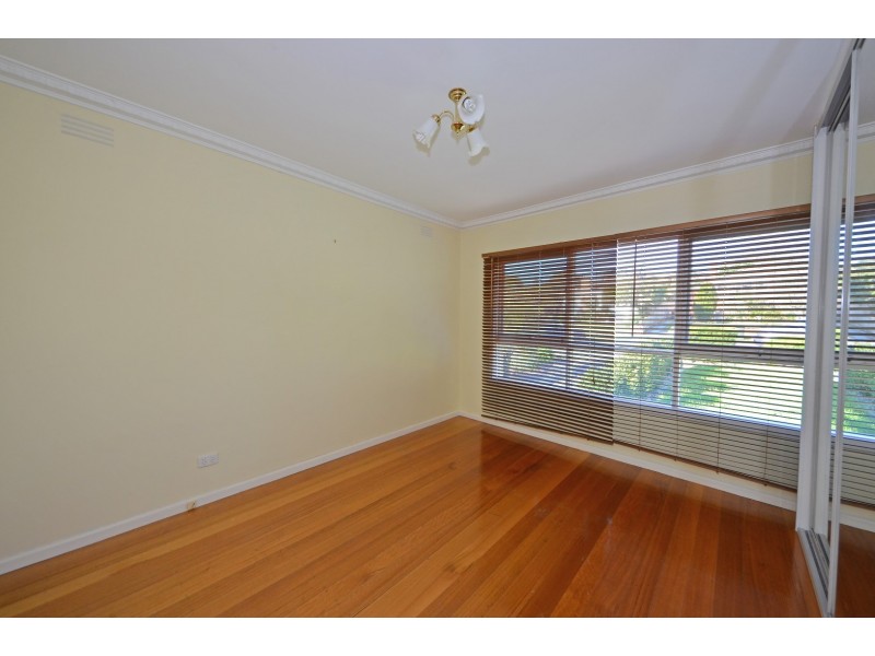 11 Gloucester Street, Mount Waverley VIC 3149