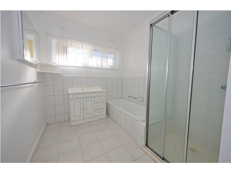 11 Gloucester Street, Mount Waverley VIC 3149