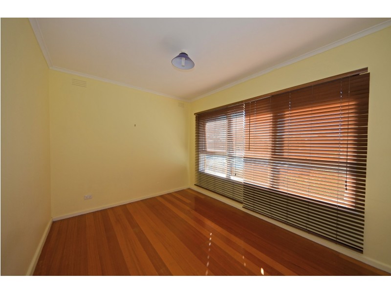 11 Gloucester Street, Mount Waverley VIC 3149