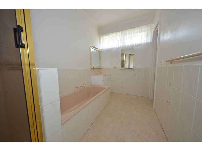 30 Durward Avenue, Glen Waverley VIC 3150