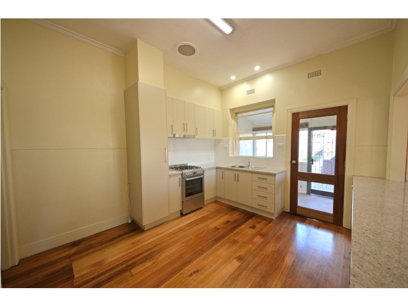 1/114-116 High Street Road, Ashwood VIC 3147