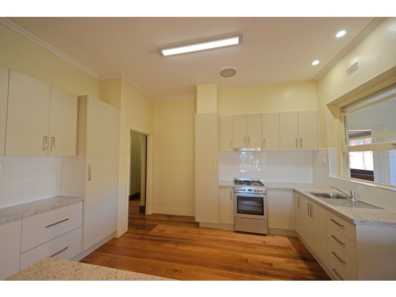 1/114-116 High Street Road, Ashwood VIC 3147