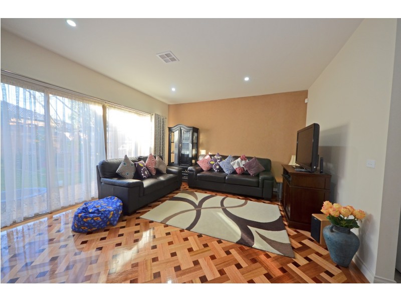 122B Blackburn Road, Glen Waverley VIC 3150