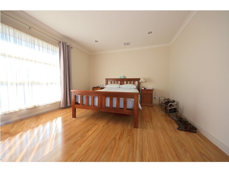 122B Blackburn Road, Glen Waverley VIC 3150