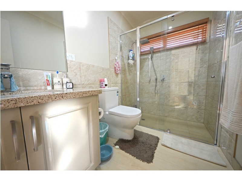 122B Blackburn Road, Glen Waverley VIC 3150