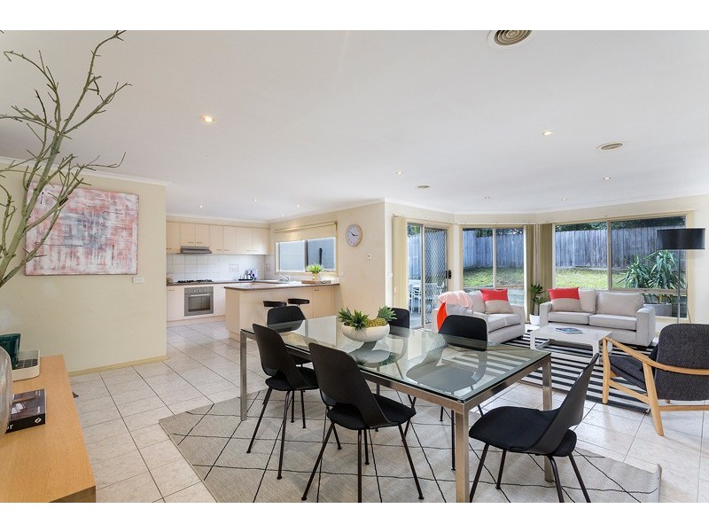 6 Callaghan Avenue, Glen Waverley VIC 3150