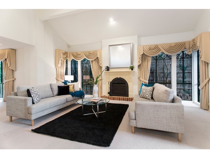 8 Adrian Avenue, Vermont South VIC 3133