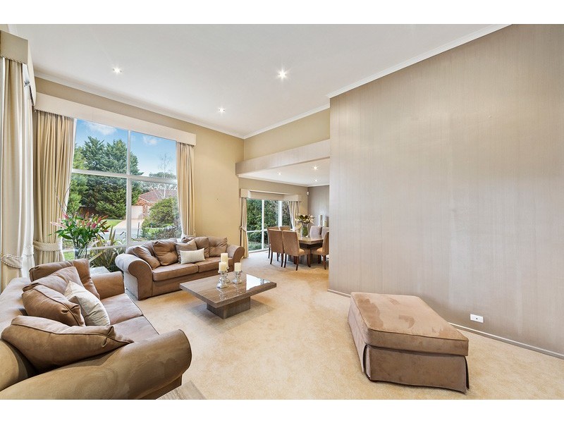 15 Regency Terrace, Lysterfield VIC 3156