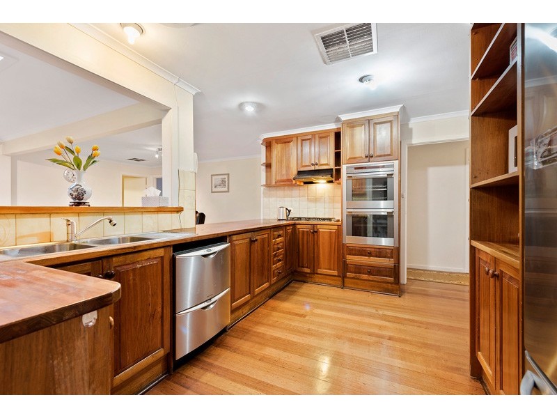 6 Leon Street, Wheelers Hill VIC 3150