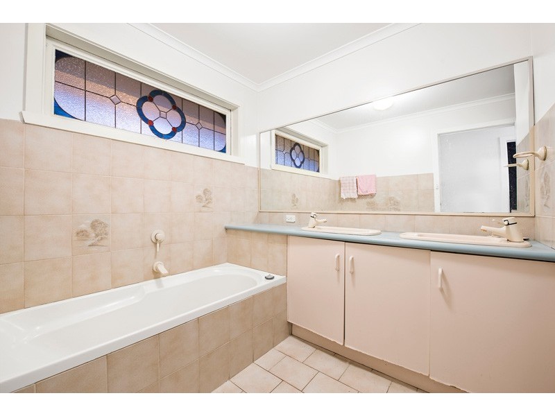 6 Leon Street, Wheelers Hill VIC 3150