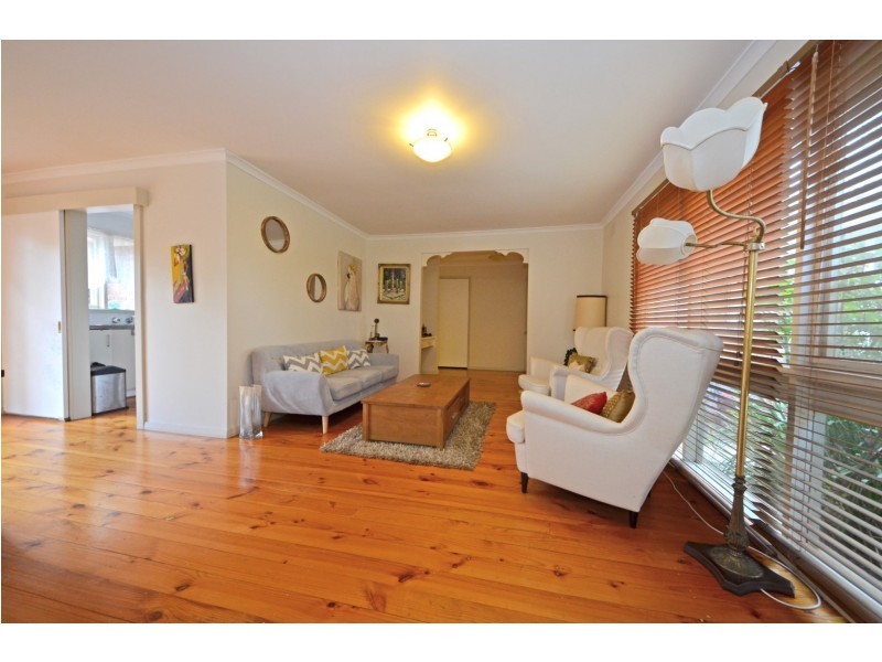 8 Moray Grove, Vermont South VIC 3133
