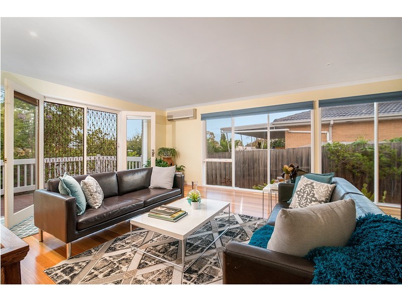 10 Renbold Place, Mulgrave VIC 3170