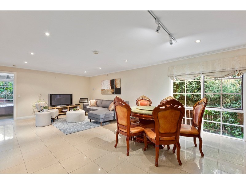 56 Candlebark Quadrant, Rowville VIC 3178