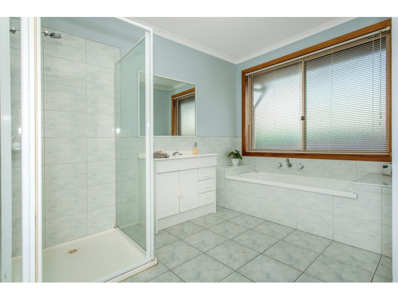 1 Norris Court, Noble Park North VIC 3174