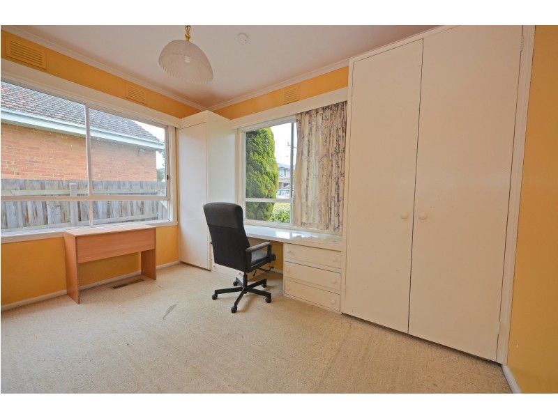 10 Hughes Street, Burwood VIC 3125