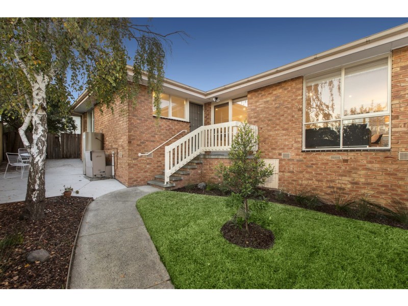 2/6 Centre Court, Burwood VIC 3125