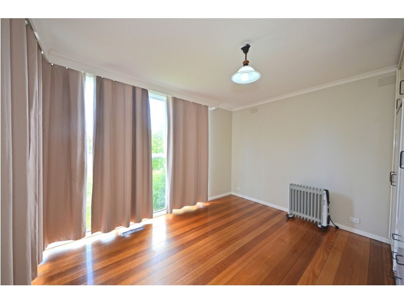 3 Pemberley Drive, Notting Hill VIC 3168