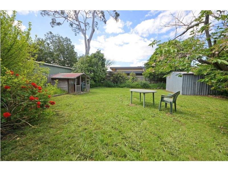 3 Pemberley Drive, Notting Hill VIC 3168
