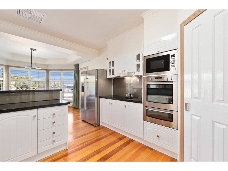 4 Rennat Court, Berwick VIC 3806