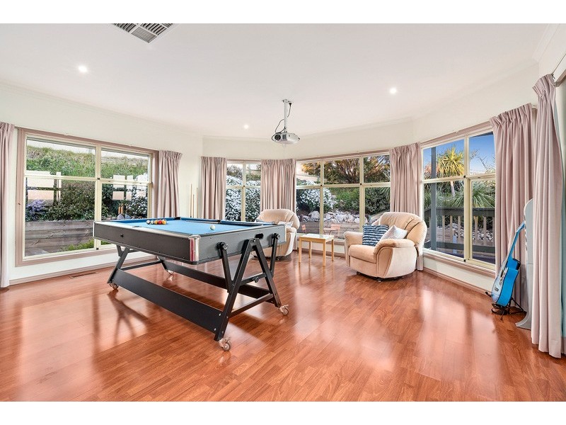 4 Rennat Court, Berwick VIC 3806