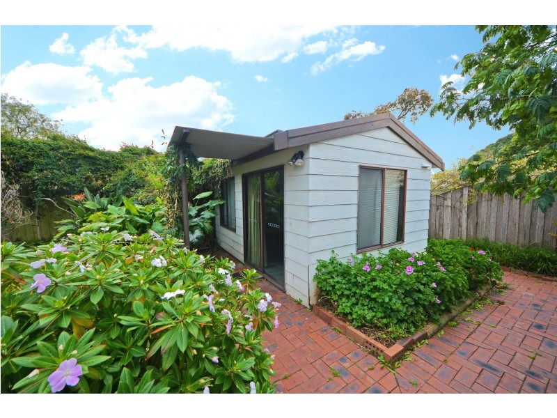 24 Christina Street, Burwood VIC 3125