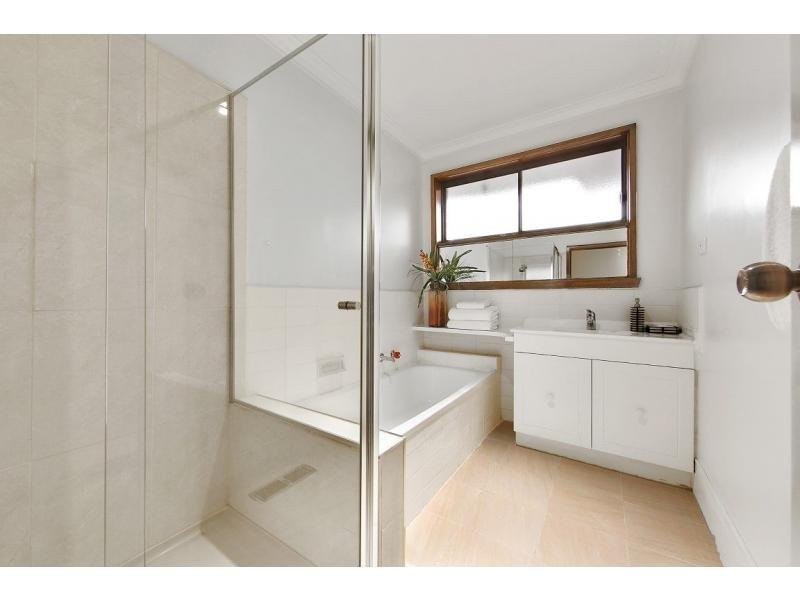 17 Farm Road, Oakleigh South VIC 3167