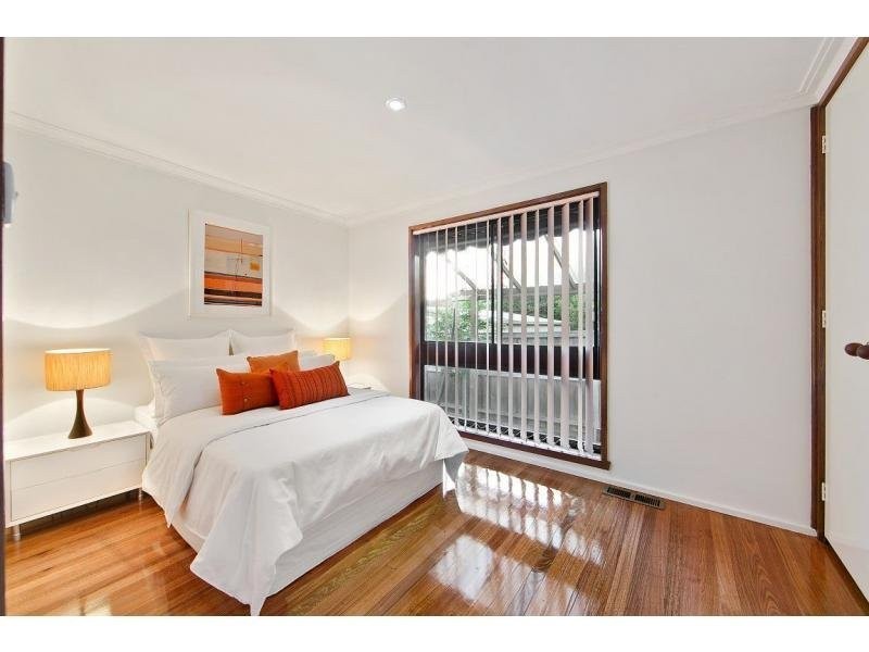 17 Farm Road, Oakleigh South VIC 3167