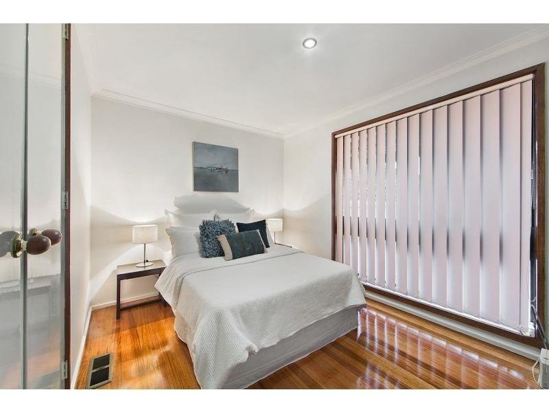 17 Farm Road, Oakleigh South VIC 3167