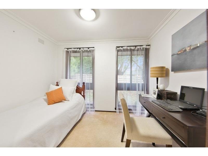 17 Farm Road, Oakleigh South VIC 3167