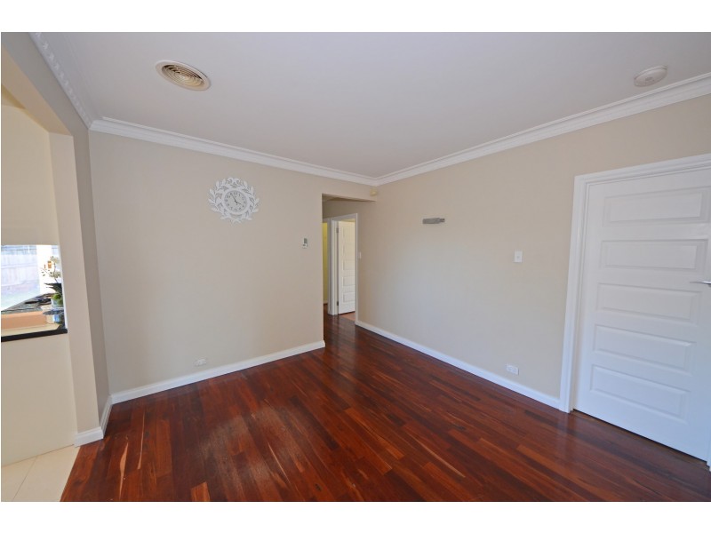 25 Guinevere Parade, Glen Waverley VIC 3150