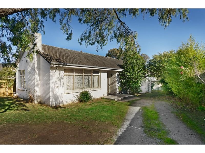 37 Hillview Avenue, Mount Waverley VIC 3149