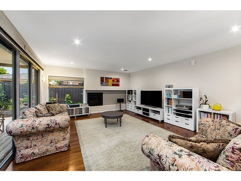 53 Leeds Road, Mount Waverley VIC 3149