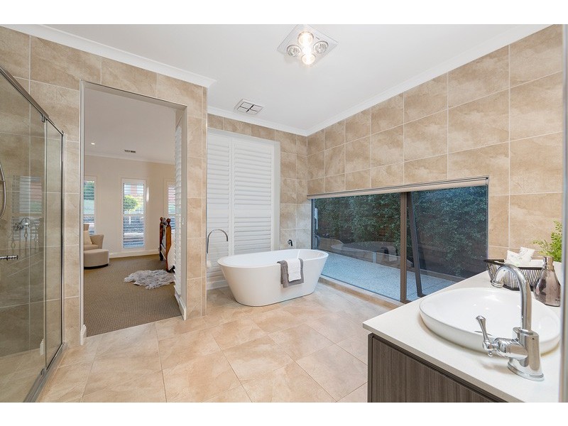 23 Ian Grove, Mount Waverley VIC 3149